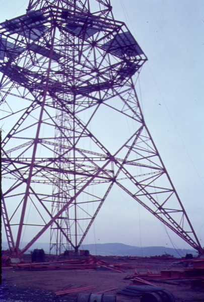 Datei:Fernsehturm im Bau 4.JPG