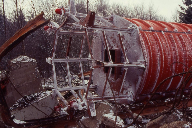 Datei:Abriss alter Fernsehturm Willebadessen 016.JPG