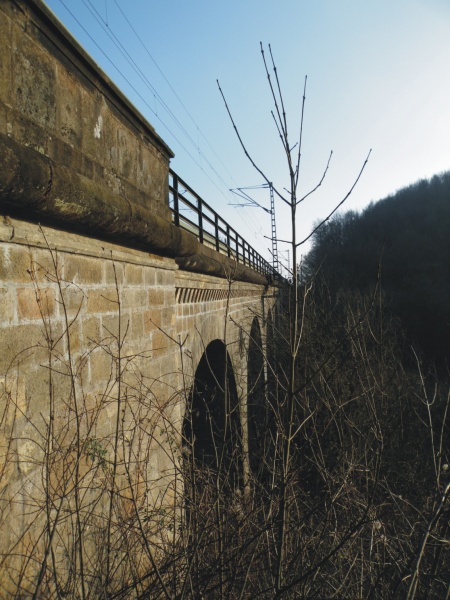 Datei:Viadukt Willebadessen 2008.jpg