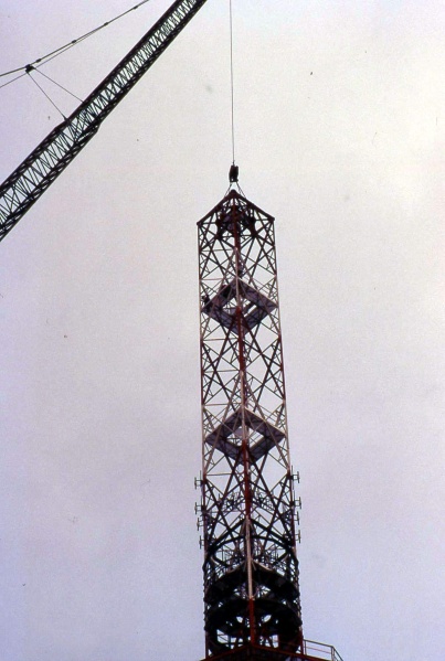 Datei:Abriss alter Fernsehturm Willebadessen 019.JPG